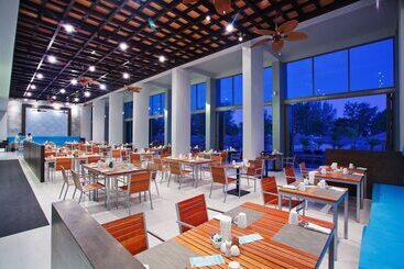 هتل Mai Khaolak Beach Resort & Spa   Tuiblue Mai Khaolak