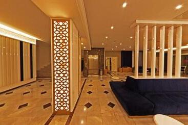 هتل Mara Palace