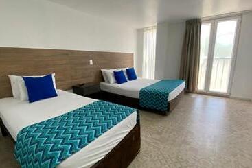 هتل On Vacation Blue Cove