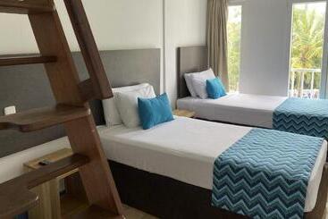 هتل On Vacation Blue Cove