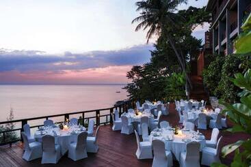 هتل Pullman Phuket Arcadia Naithon Beach