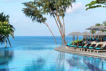 هتل Pullman Phuket Arcadia Naithon Beach