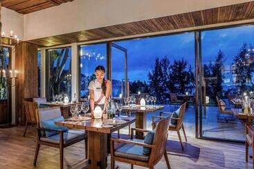 هتل Pullman Phuket Arcadia Naithon Beach