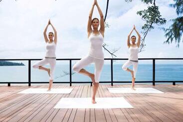 هتل Pullman Phuket Arcadia Naithon Beach