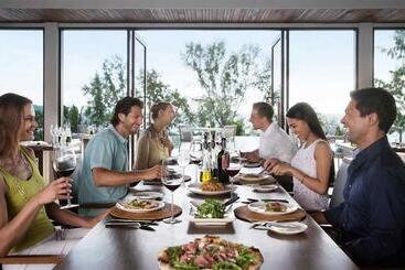 هتل Pullman Phuket Arcadia Naithon Beach