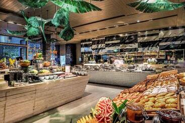هتل Pullman Phuket Arcadia Naithon Beach