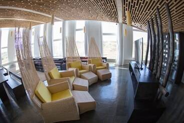 هتل Remota Patagonia Lodge