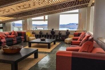 هتل Remota Patagonia Lodge