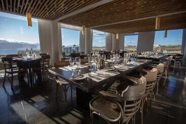 هتل Remota Patagonia Lodge