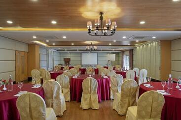 هتل Sterling Yercaud