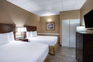 هتل Travelodge By Wyndham Lakeland