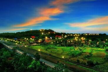 هتل Nui Thom Ecolodge