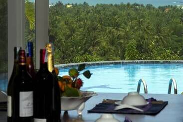 هتل Nui Thom Ecolodge
