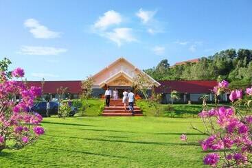 هتل Nui Thom Ecolodge