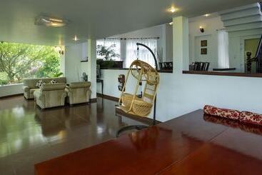 هتل Nui Thom Ecolodge