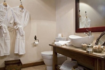 هتل Villa De L O