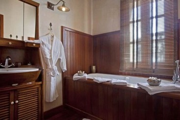 هتل Villa De L O