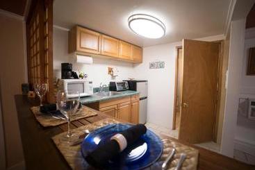 هتل Wailuku Guesthouse