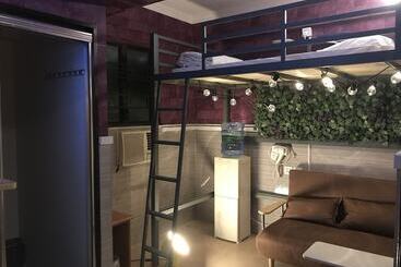 Kowloon Hostel