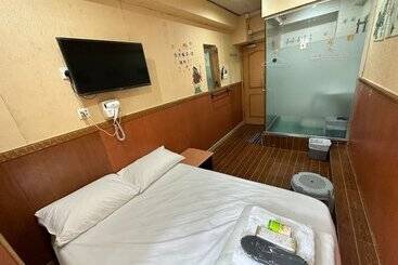 Kowloon Hostel