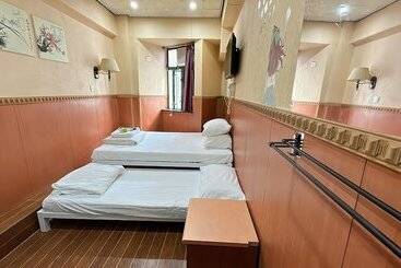 Kowloon Hostel