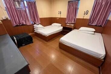 Kowloon Hostel