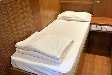 Kowloon Hostel
