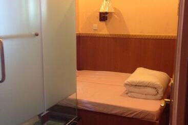Kowloon Hostel