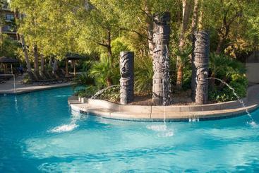 Tahiti Village Resort & Spa