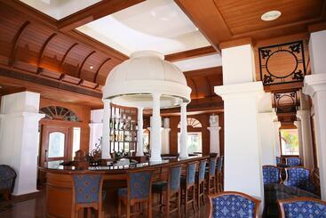 Bolgatty Palace & Island Resort