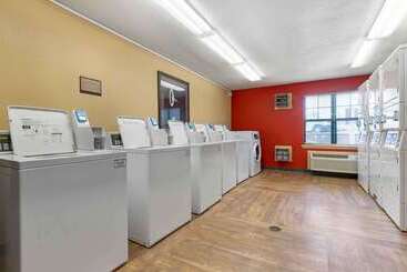 Extended Stay America Select Suites   Greenville   Airport