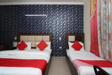 ホテル Mayank Residency
