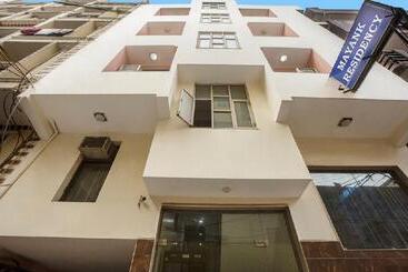 ホテル Mayank Residency
