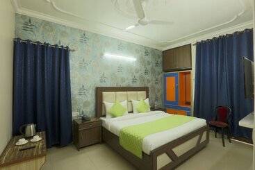 ホテル Mayank Residency