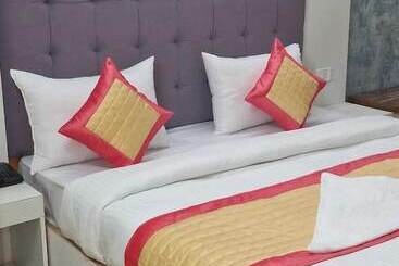 ホテル Mayank Residency