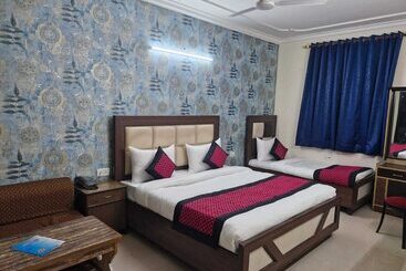 ホテル Mayank Residency