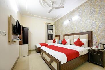 ホテル Mayank Residency