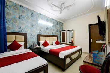 ホテル Mayank Residency