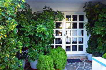 هتل Angelos Apartments