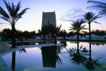 هتل Campement Yadis Ksar Ghilane