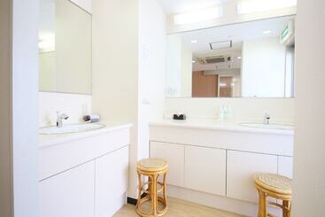Apa Hotel Yokohama Kannai