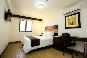 هتل Costa Del Sol Wyndham Chiclayo