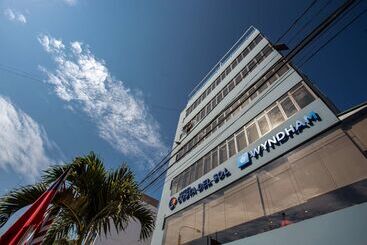 هتل Costa Del Sol Wyndham Chiclayo