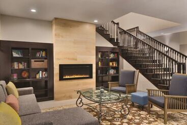 هتل Country Inn & Suites By Radisson, Madison, Al