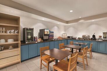 هتل Country Inn & Suites By Radisson, Madison, Al