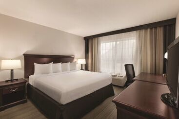 هتل Country Inn & Suites By Radisson, Madison, Al