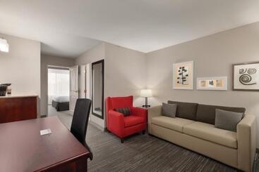 هتل Country Inn & Suites By Radisson, Madison, Al