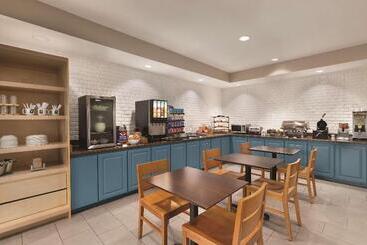 هتل Country Inn & Suites By Radisson, Madison, Al