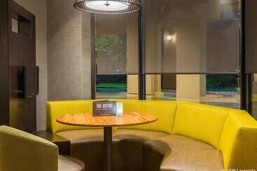 هتل Courtyard By Marriott Danbury