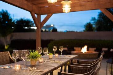 هتل Courtyard Greenville